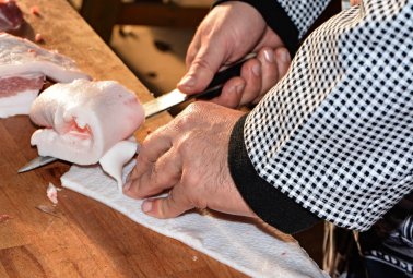 378x255